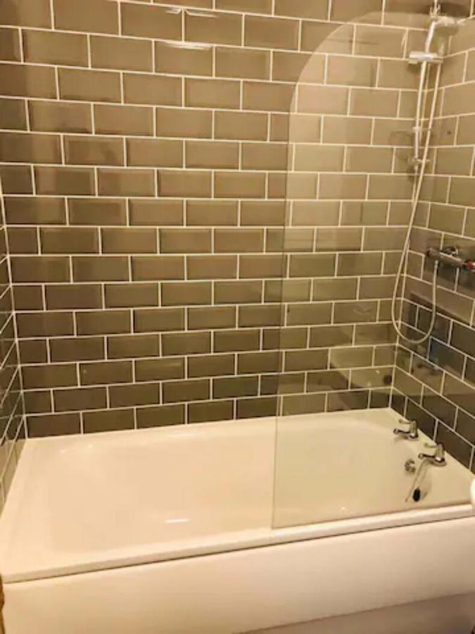 St Margaret'S Ground Floor And Lower Deck Apartment Райд Екстериор снимка