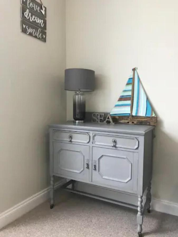 St Margaret'S Ground Floor And Lower Deck Apartment Райд Екстериор снимка